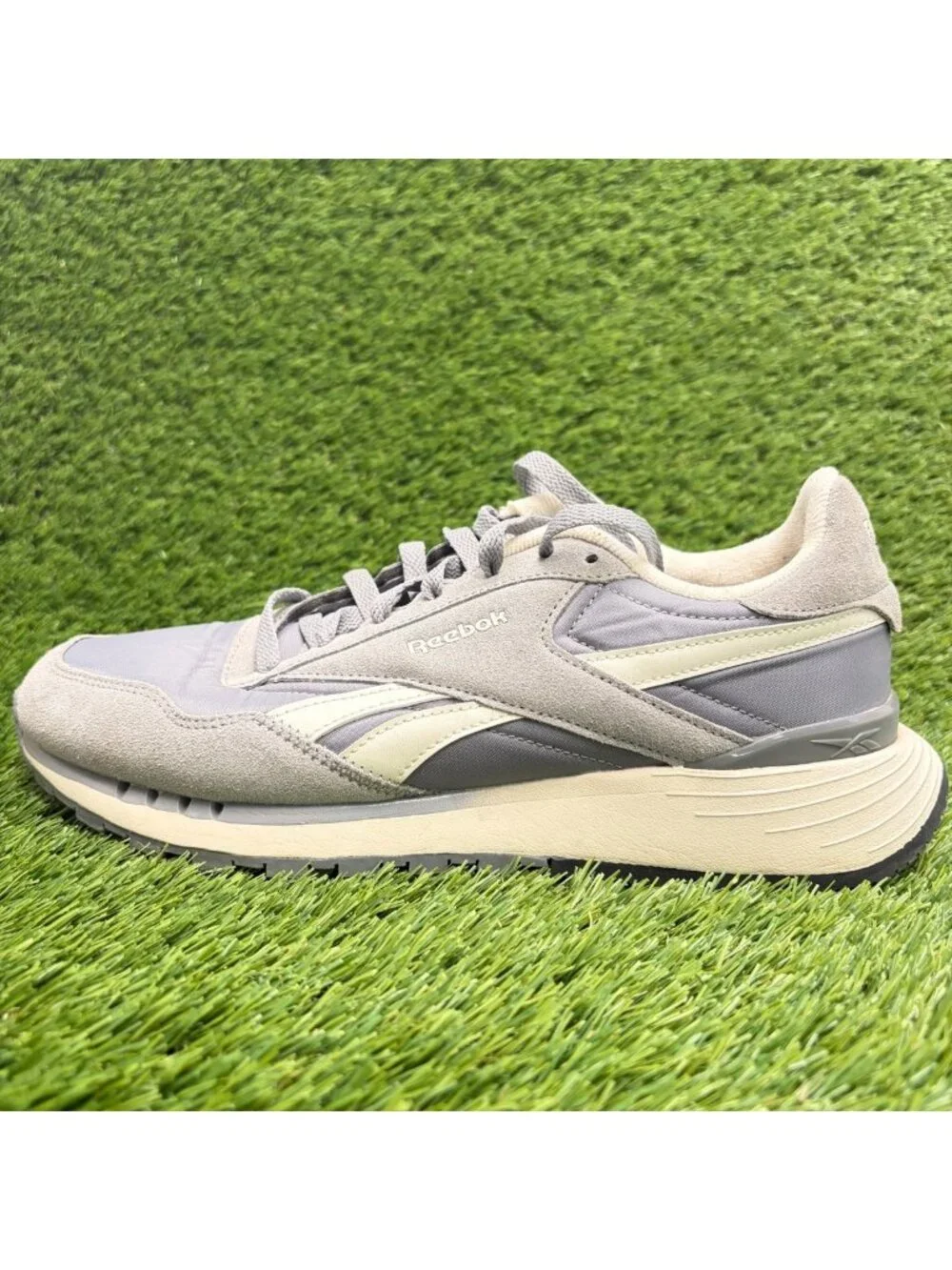 Reebok Classic Nylon Mens Size 9.5 Gray Athletic Running Walking Shoes Sneakers